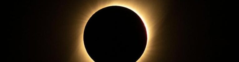 Eclisse Totale di Sole 8 aprile 2024: dove osservare in streaming il fenomeno